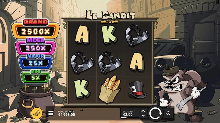 Le Bandit Hold & Win base game